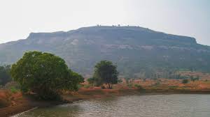 Tringalwadi fort