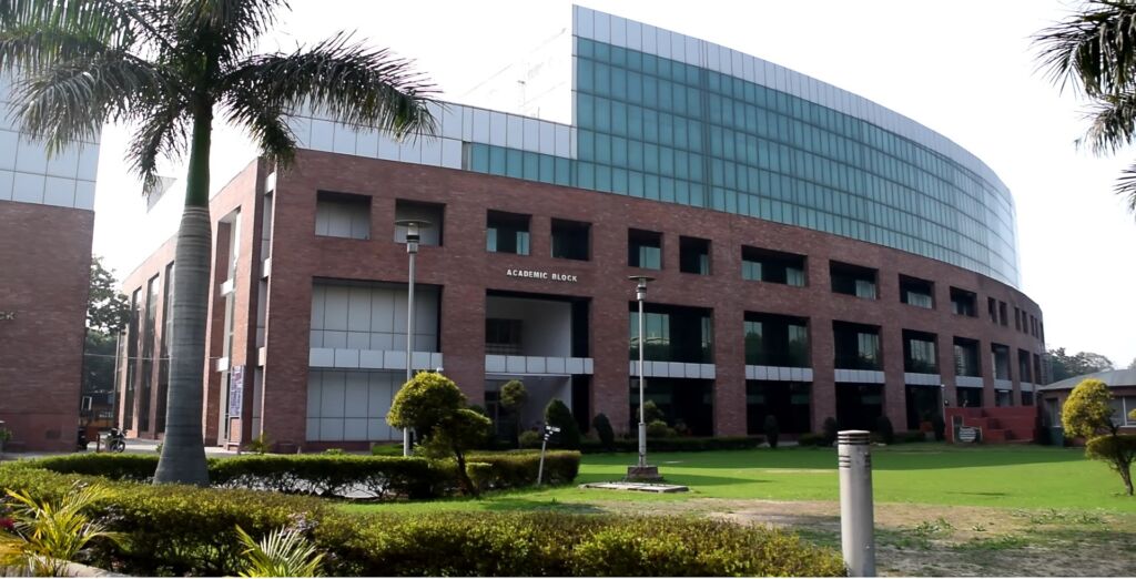 ARMY COLLEGE OF MEDICAL SCIENCES IN DELH