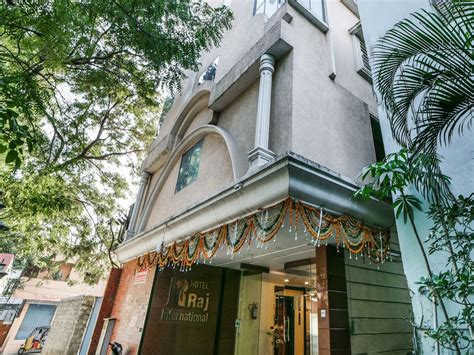 Hotel Raj International