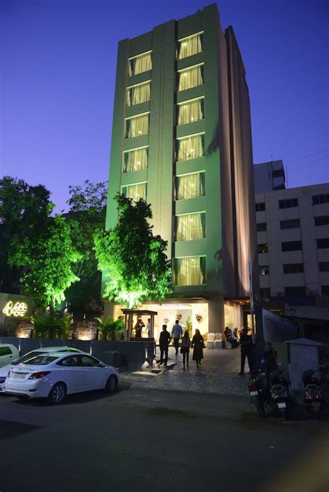 HOTEL 440 – A Serene Stay