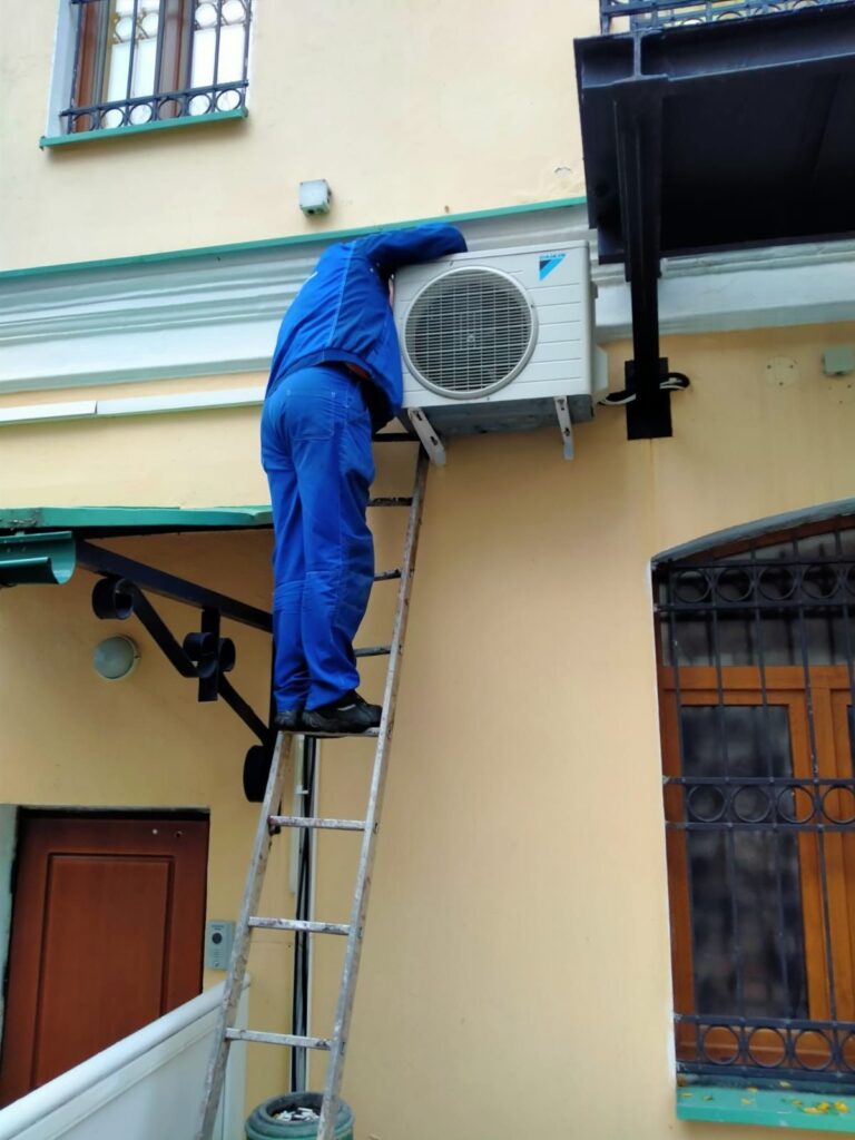 Ac-Instalation-Services-in-Vikaspuri