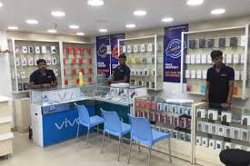 Mobile India Store smartphone display