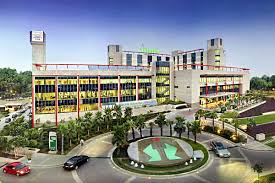 Fortis Hospital building exterior