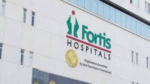 Doctors at Fortis Hospital treating patient